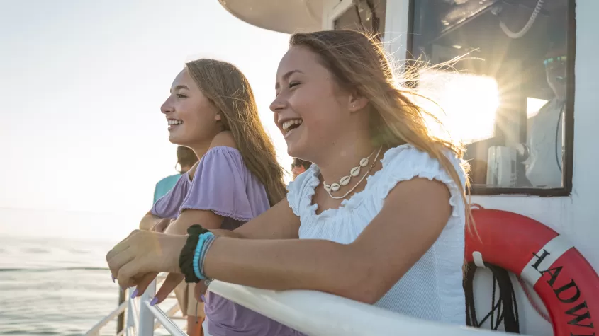 Sightseeing on cruise