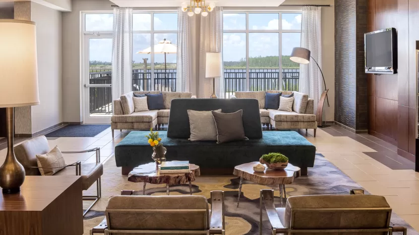 lobby sitting area Crowne Plaza