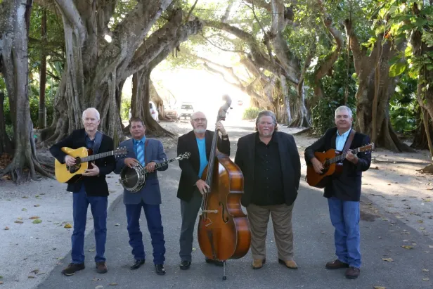 The bluegrass band Swinging Bridge
