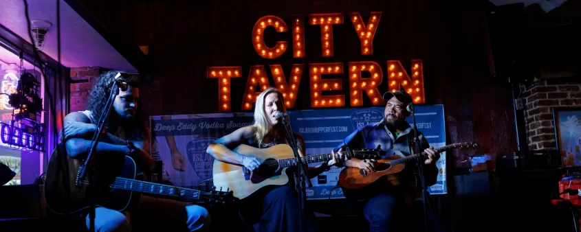 Island Hopper concert at City Tavern